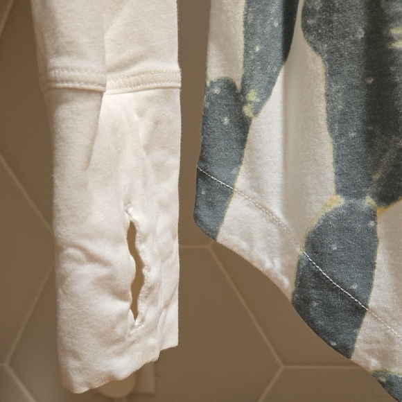 lululemon athletica Cream and Green Botanical Long Sleeve Tee - Picture 6 of 6